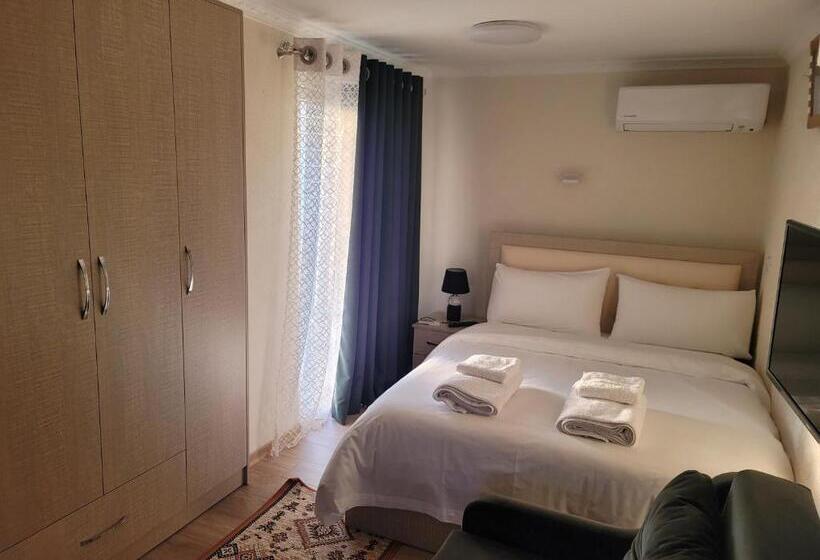 غرفة ديلوكس مزودة بشرفة, Vila Lika