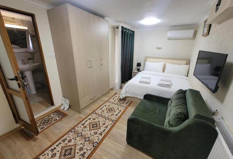 غرفة ديلوكس مزودة بشرفة, Vila Lika