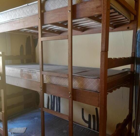 Кровать в Общей Комнате, Pousada Lindaura