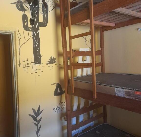 Кровать в Общей Комнате, Pousada Lindaura