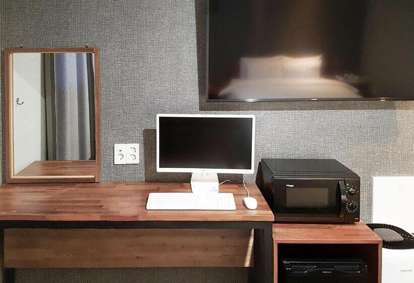 디럭스 룸, Pension Inn