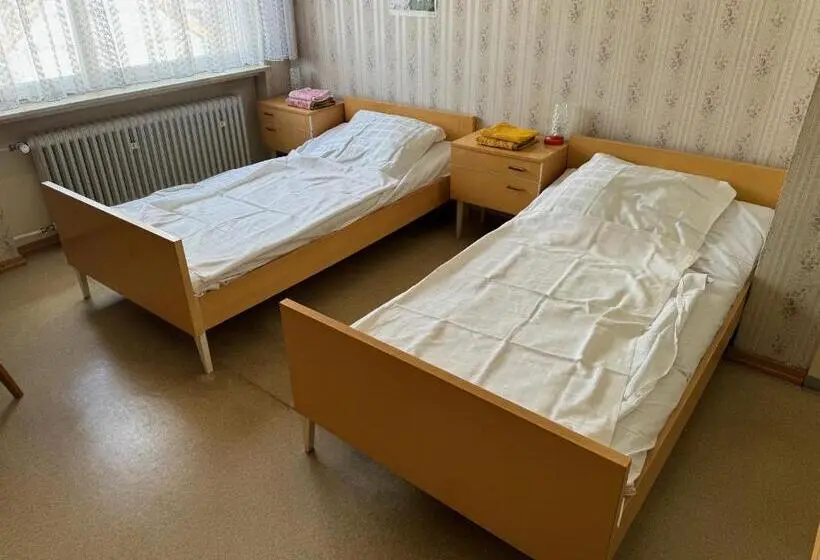 Economy-huone, Orbit Hostel Bad Orb