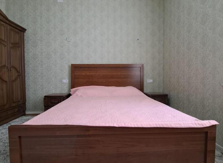 חדר משפחתי, Grand House Hostel