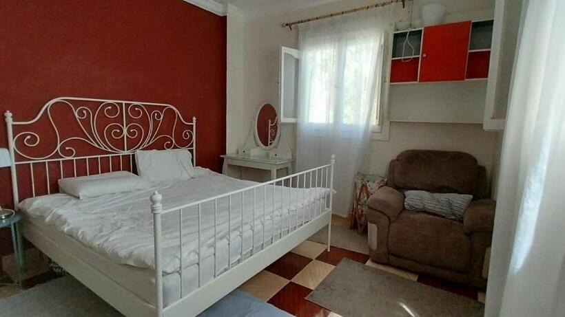اتاق استاندارد با سرویس بهداشتی مشترک, Room In 2 Minutes From The Beach