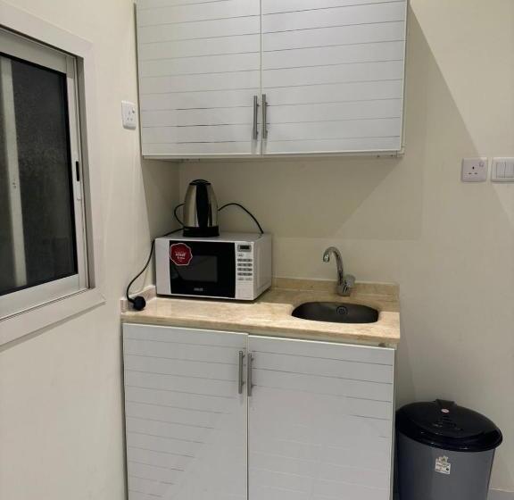 شقة غرفتين, سحابة صيف للشقق المفروشة