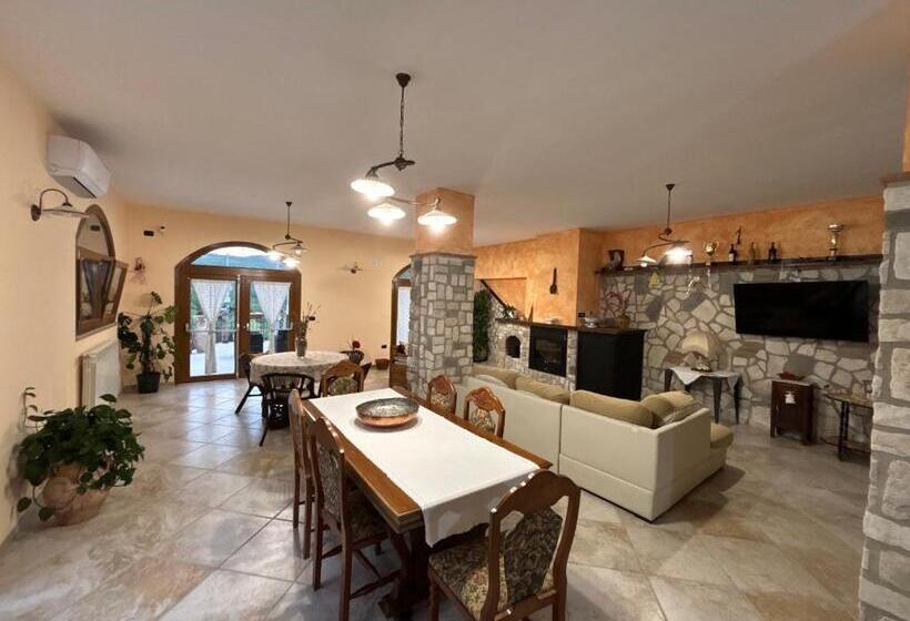 带阳台的豪华间, Casa Scirocco Pontelatone