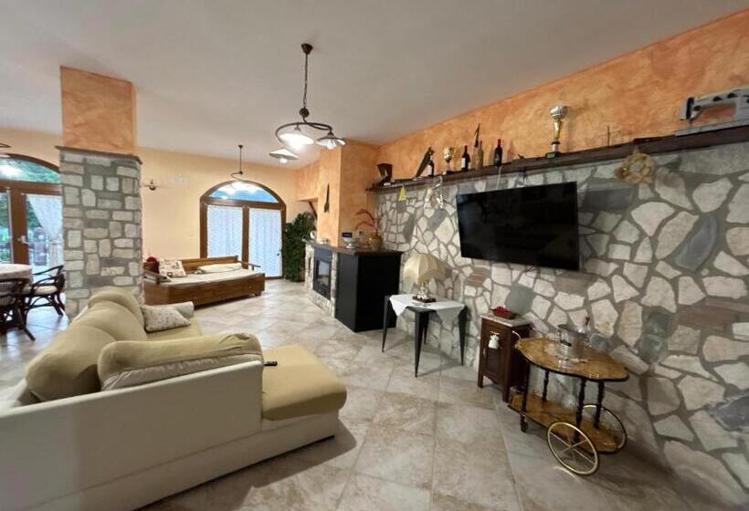 带山景的复式房间, Casa Scirocco Pontelatone