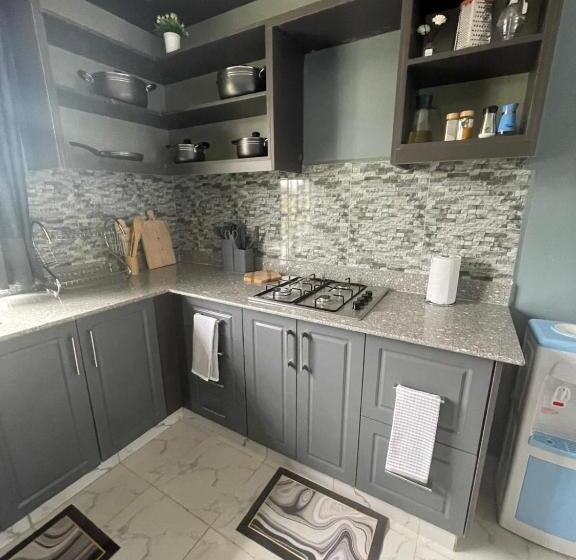 Hegyre Néző Családi Szoba, Mavana Cottages