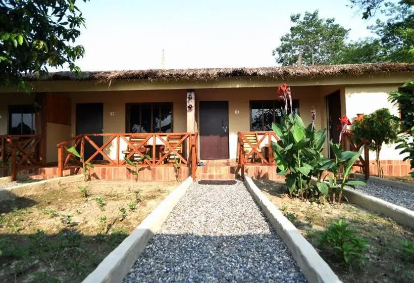 اتاق استاندارد با چشم‌انداز باغ, Cultural Village Resort