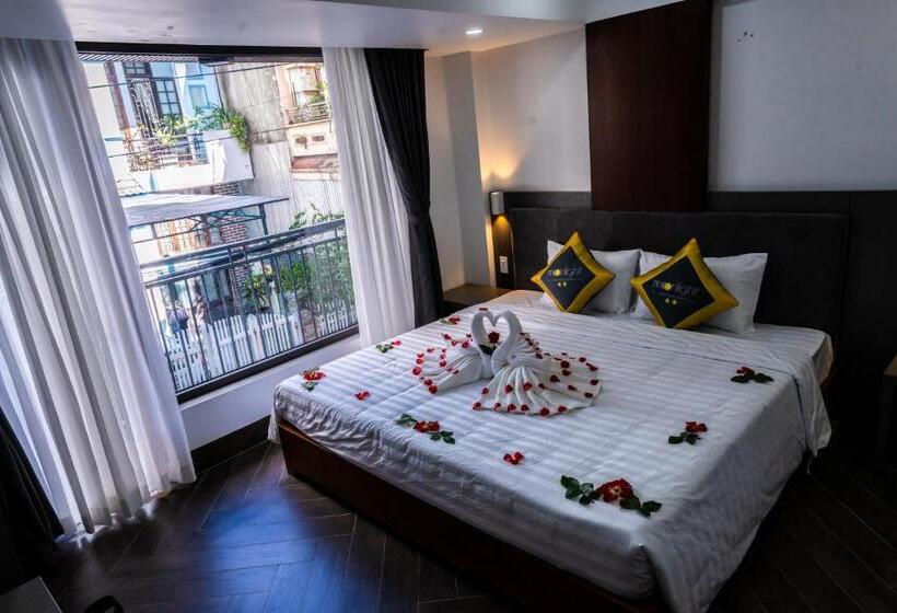 اتاق لوکس, Moonlight Boutique