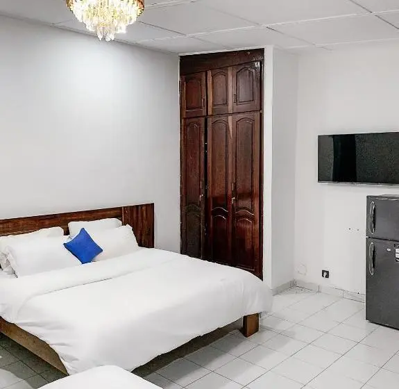 اتاق استاندارد چهارنفره با بالکن, Tranquil Residence