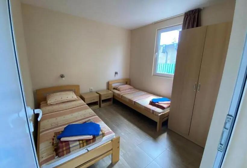 آپارتمان 2 خوابه با تراس, къщички глория Free Parking,gloria Houses Varna