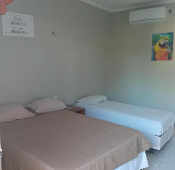 غرفة كلاسيكية ثلاثية, Casa Hóspedes Dferiasicaraizinho