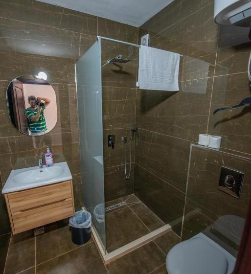 اتاق لوکس با چشم‌انداز دریا, Old Town Aga