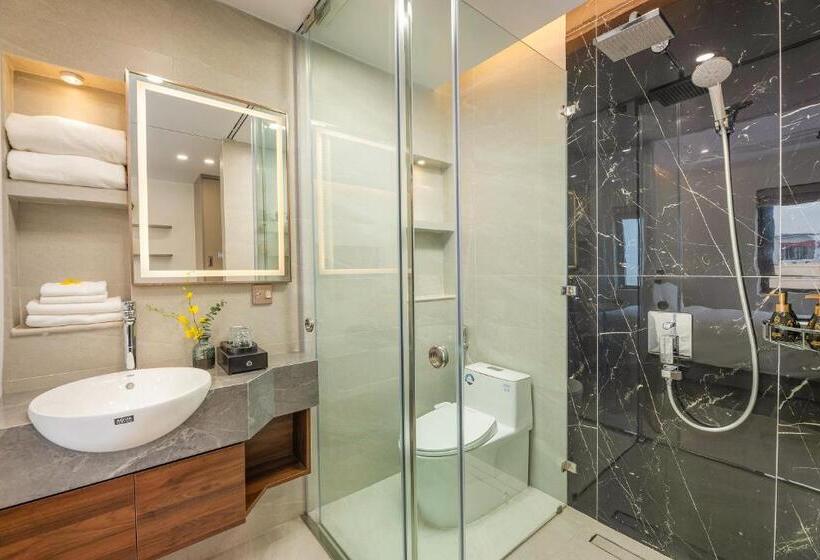 اتاق لوکس, Gilson Hanoi