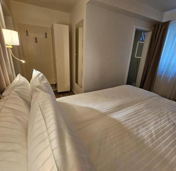 חדר סטנדרט יחיד, Queen