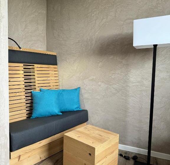 舒适型房间, Veenland