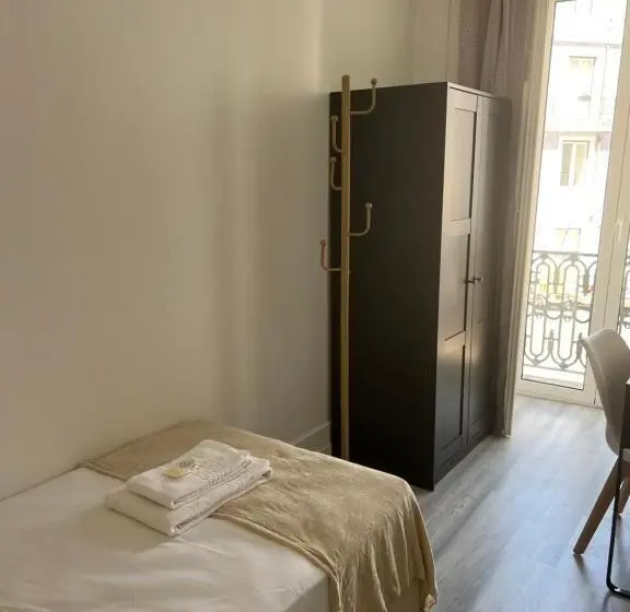 اتاق استاندارد یک تخته با سرویس بهداشتی مشترک, Beautiful Rooms In The Center Of Lisbon