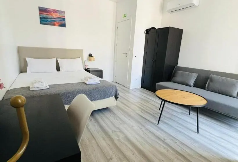 اتاق لوکس با بالکن, Beautiful Rooms In The Center Of Lisbon