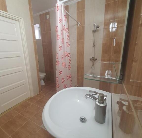 Номер Стандарт, Darazsik Pihenőpark