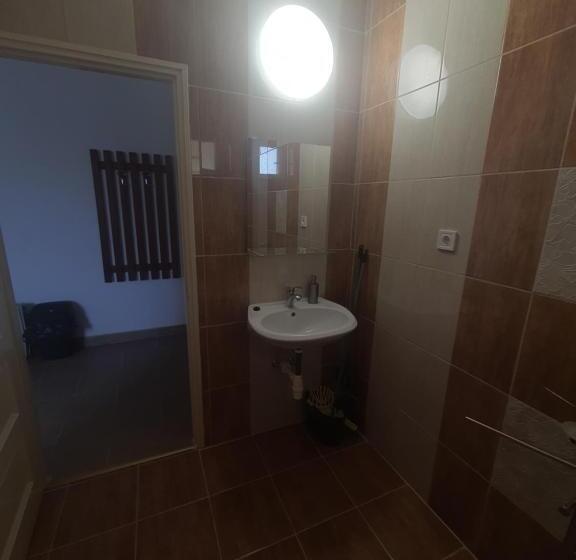 Номер Стандарт, Darazsik Pihenőpark