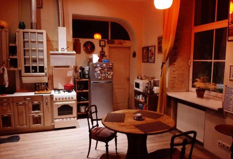 اتاق استاندارد با بالکن, En El Corazón De Vilnius