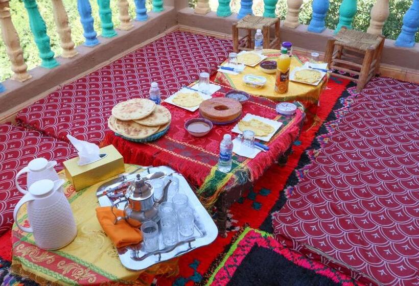 اتاق چهار تخته با دستشویی مشترک, Gite Gougadir Imoughlad