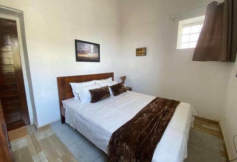 اتاق استاندارد با چشمانداز دریاچه, M Serenity Guest House