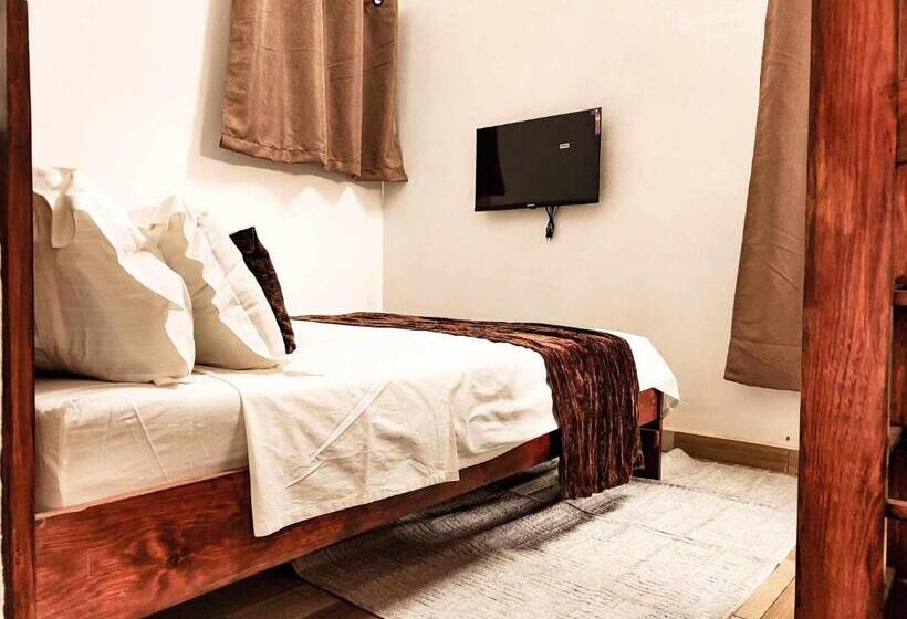 اتاق استاندارد با چشم‌انداز دریاچه, M Serenity Guest House