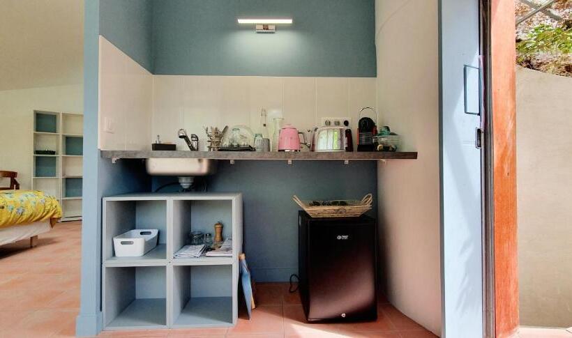 ガーデンビュースタンダードルーム, Couette Et Café L Agence