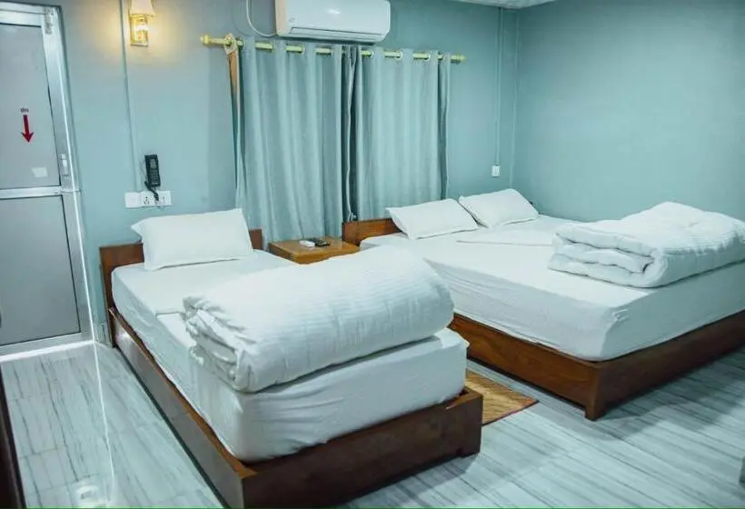 اتاق خانوادگی, Deurali Marwadi Hotel & Restaurant