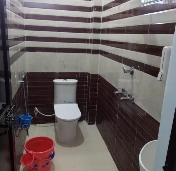 デラックスルーム, Goroomgo Hotel Raghubir Nikunj Homestay Ayodhya