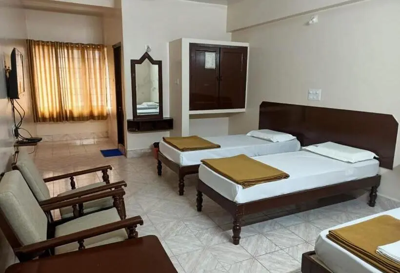 デラックスルーム, Arihanth Deluxe Lodge