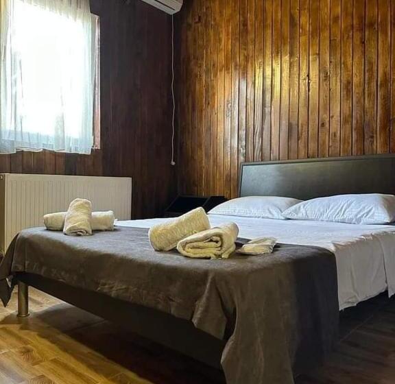 اتاق استاندارد با چشم‌انداز باغ, Maria S Guest House