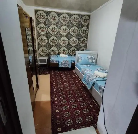 اتاق استاندارد یک نفره, Amirjon