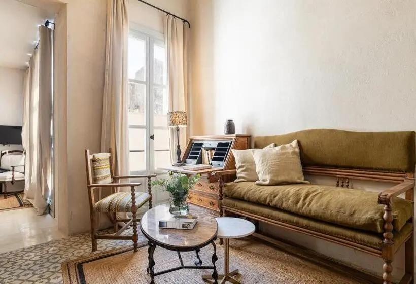 اتاق لوکس با تخت بزرگ, Art Suites By Casa Del Santo