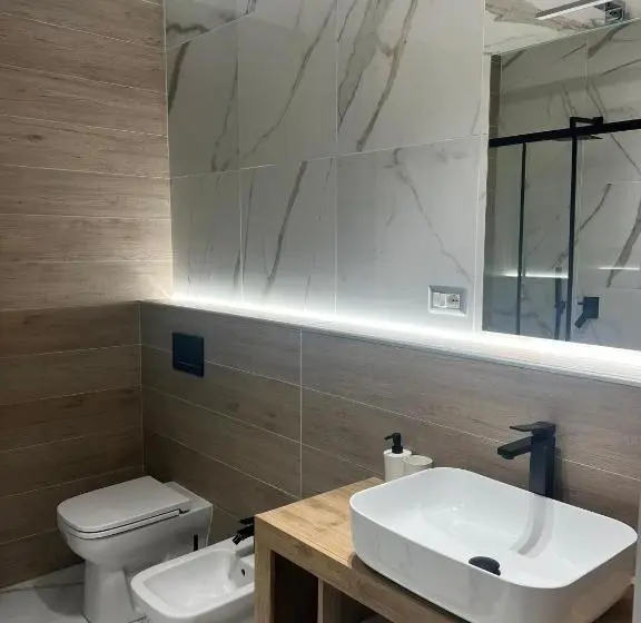 اتاق استاندارد, Celeste Home Center