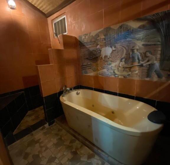 Люкс Кровать Кинг, Denen Resort&minizoo