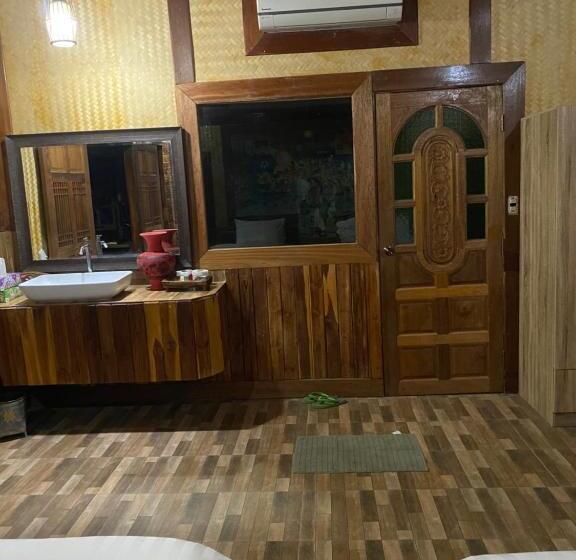 Люкс Кровать Кинг, Denen Resort&minizoo