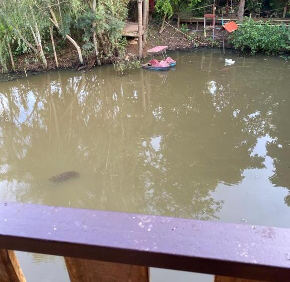 Номер Стандарт, Denen Resort&minizoo