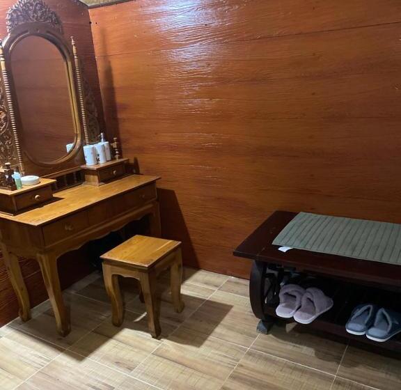 Номер Стандарт, Denen Resort&minizoo