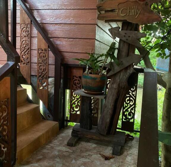 Номер Стандарт, Denen Resort&minizoo