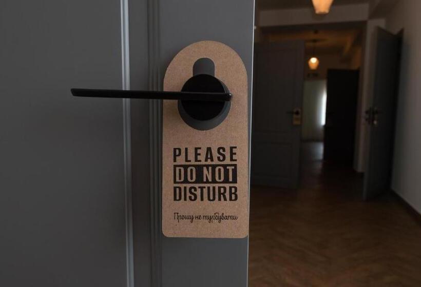 اتاق لوکس, резиденція на водяному млині