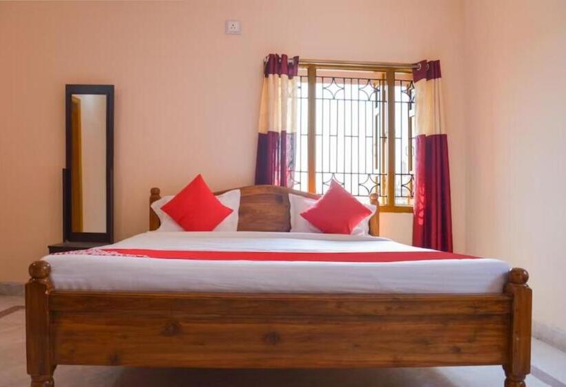 Номер Deluxe, Goroomgo Caroline Homestay Bhubaneswar