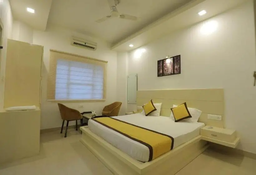اتاق لوکس, White Karpet Premium