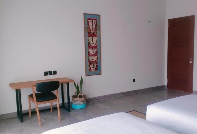 חדר סטנדרט עם מרפסת, Aamoda Rooms