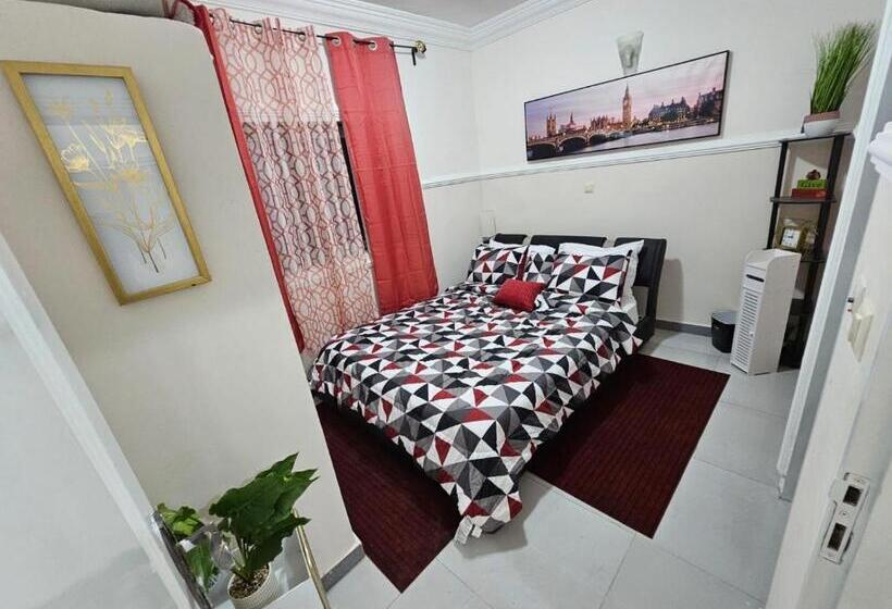 اتاق اکونومی, Beulah Land Guest Home