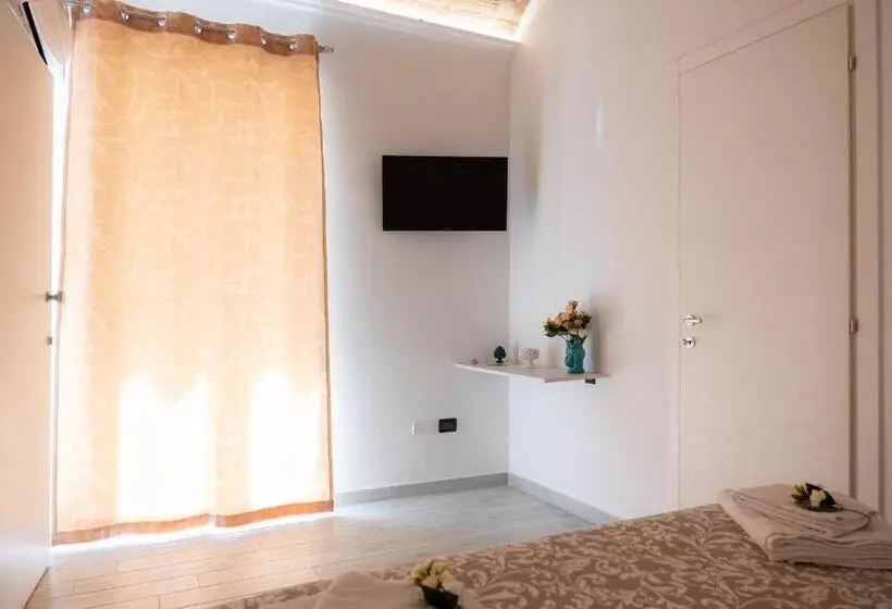 اتاق استاندارد یک نفره, Casa Del Moro
