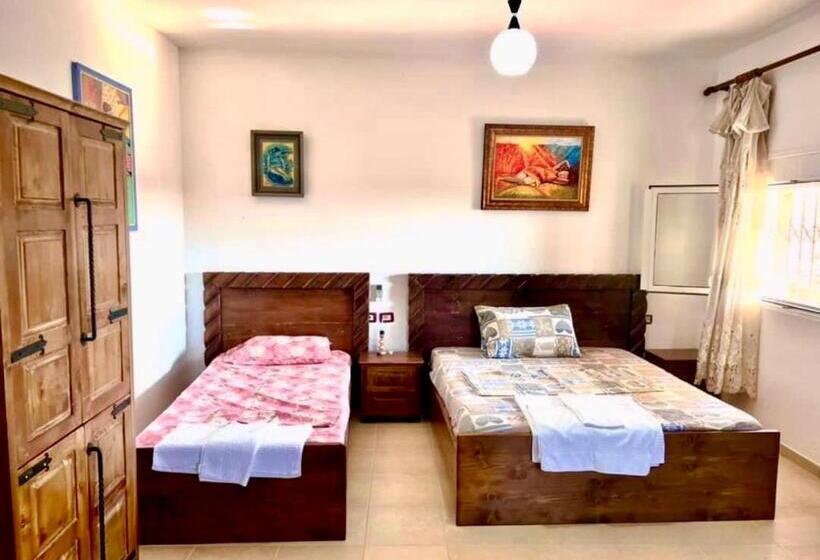 带阳台标准四人间, Jardin Miraculeux