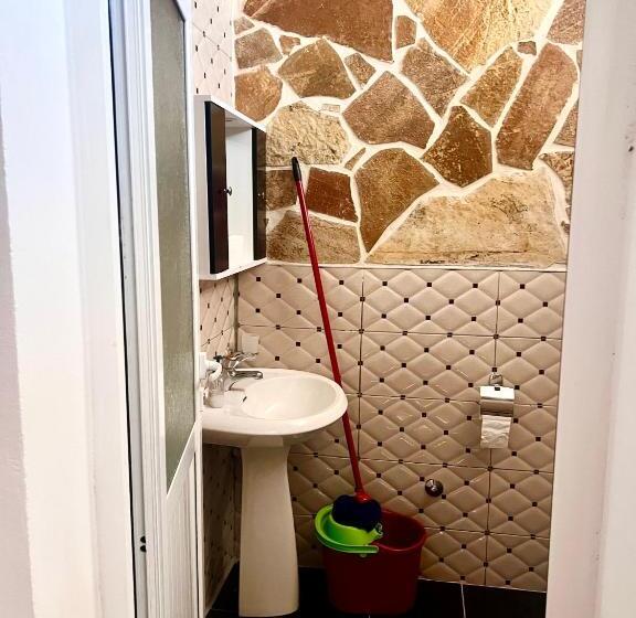 带阳台的三人标准间, Jardin Miraculeux